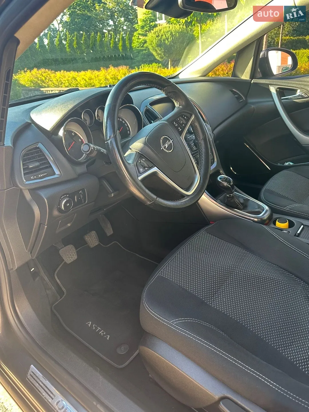 2011 Opel Astra - мініатюра 24