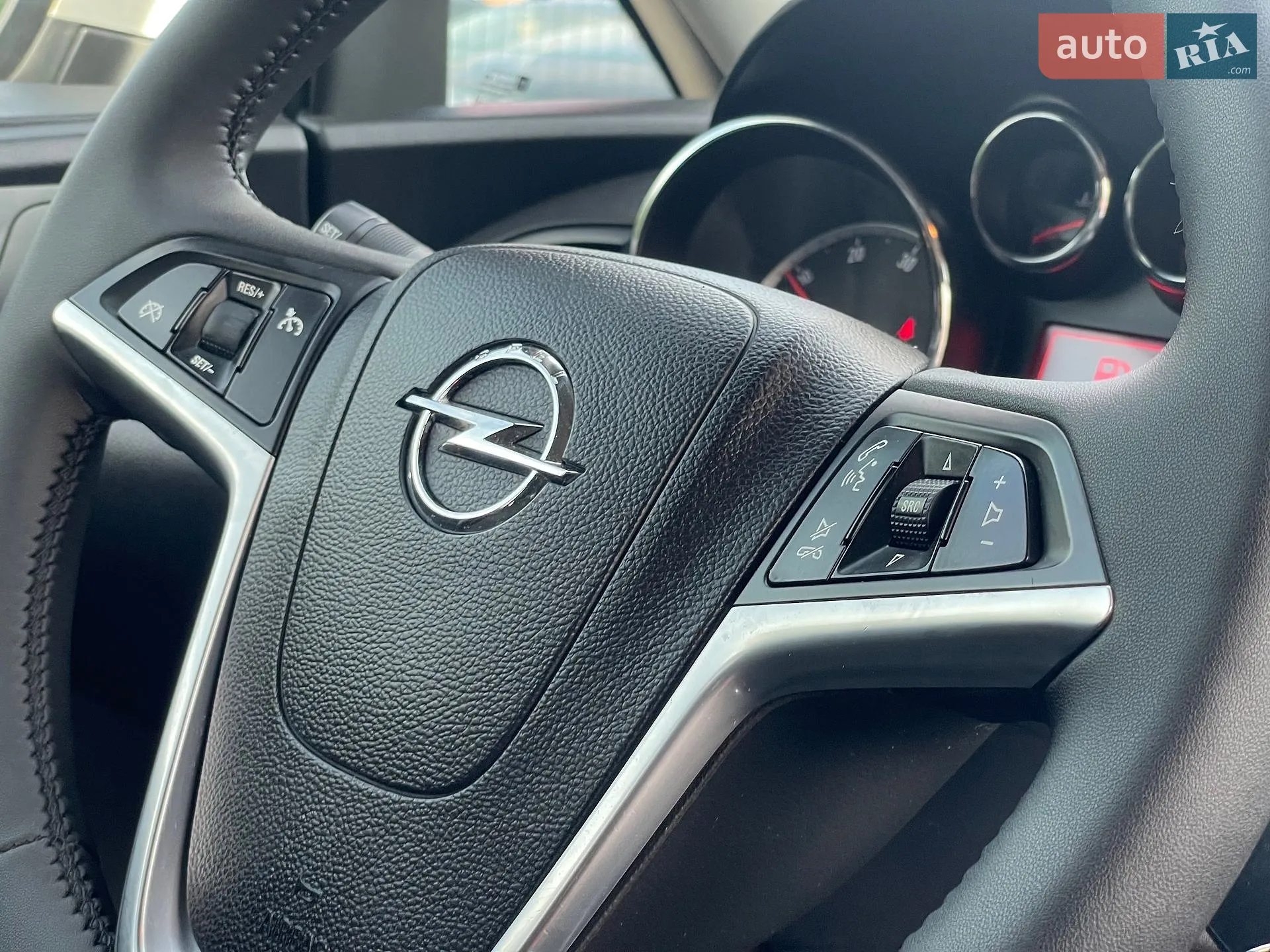 2011 Opel Astra - мініатюра 39