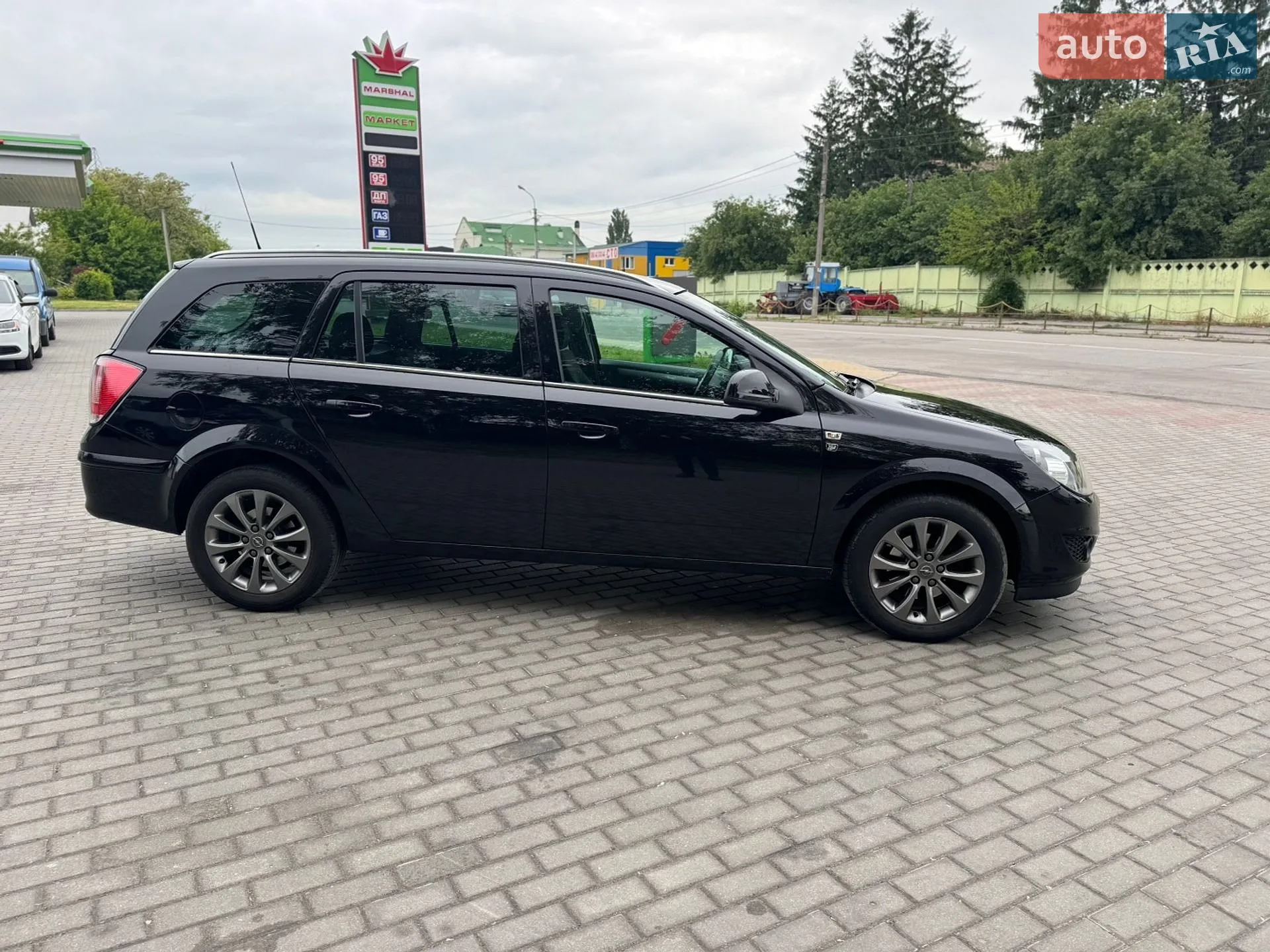 2010 Opel Astra - мініатюра 10