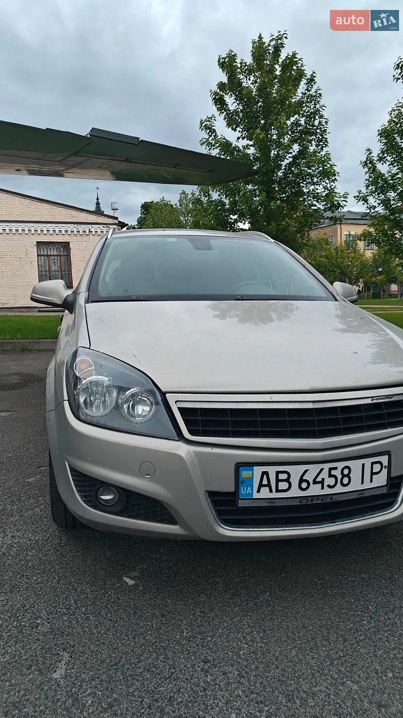 2010 Opel Astra - мініатюра 2
