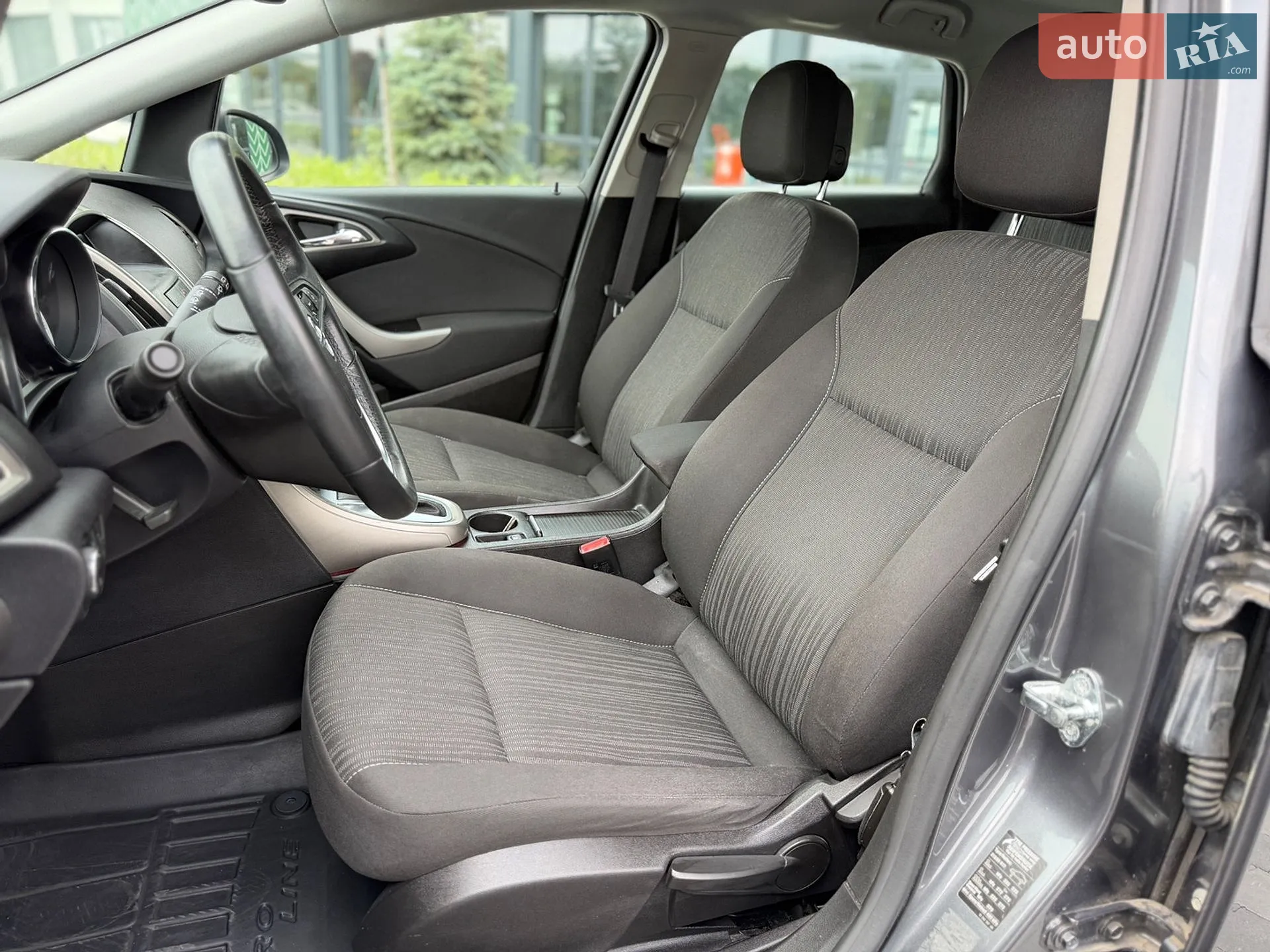 2010 Opel Astra - мініатюра 16