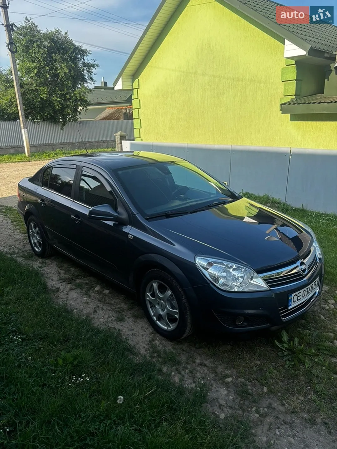 2010 Opel Astra - мініатюра 2