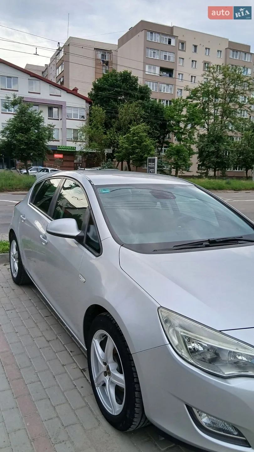 2010 Opel Astra - мініатюра 11