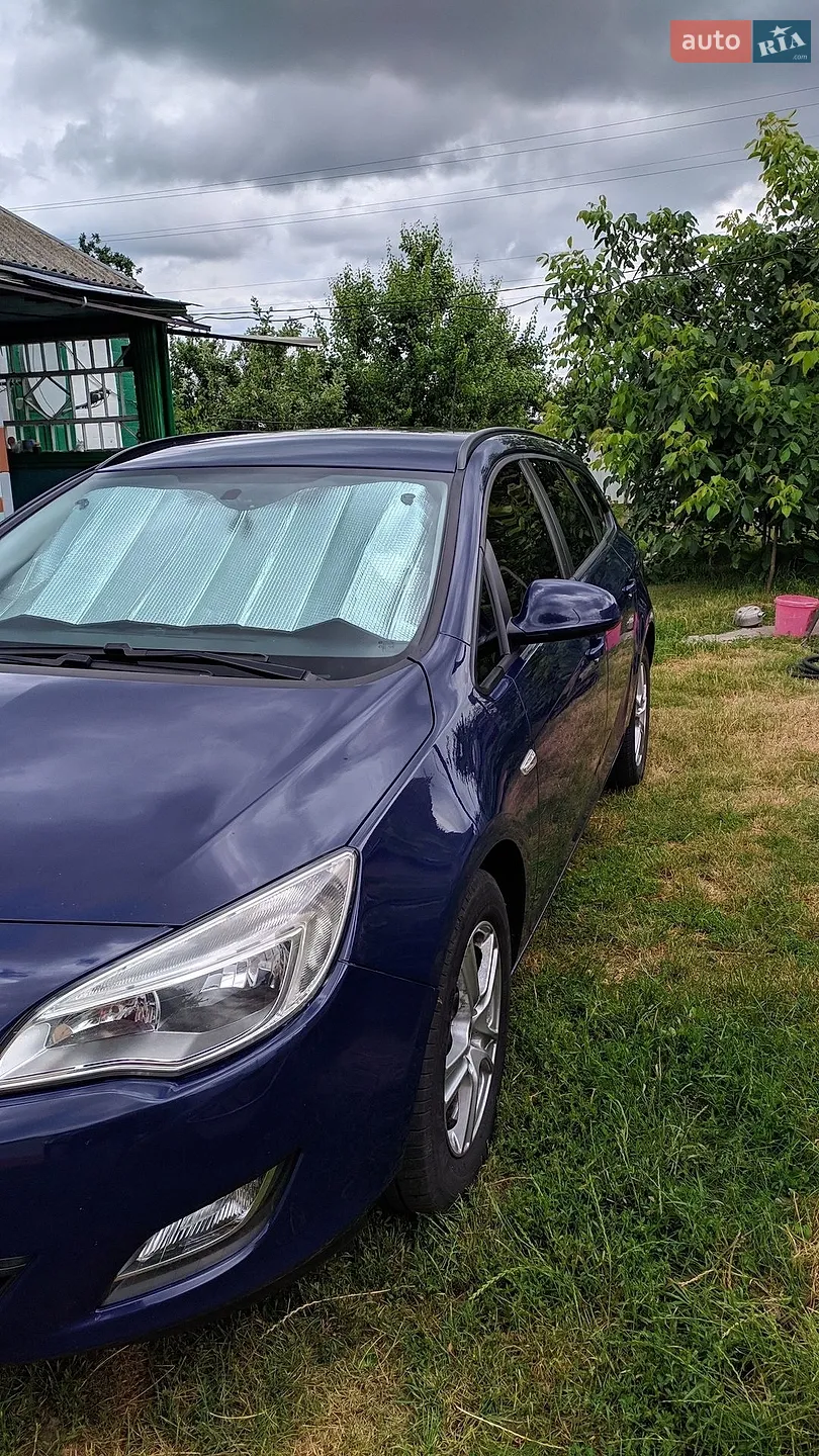 2011 Opel Astra - мініатюра 4