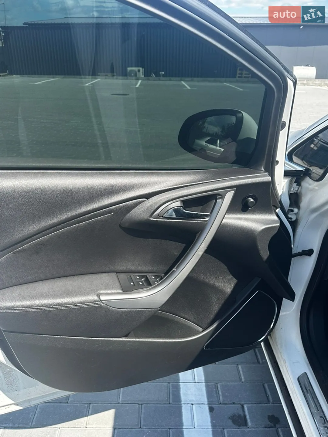 2011 Opel Astra - мініатюра 10