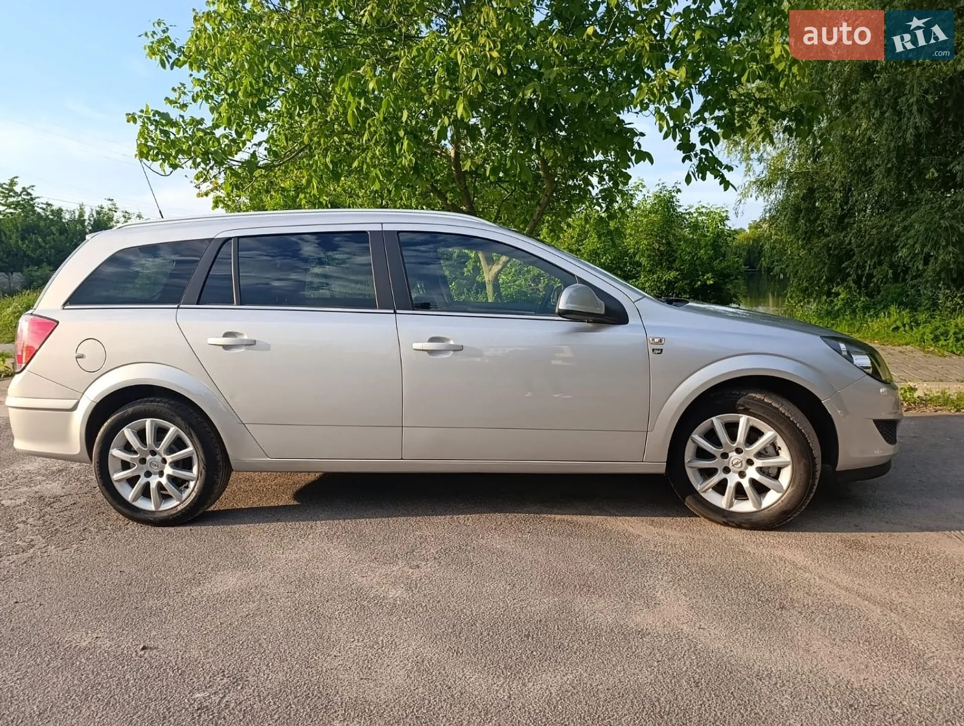 2010 Opel Astra - мініатюра 9