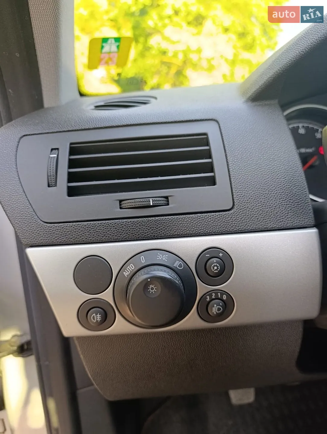 2010 Opel Astra - мініатюра 19
