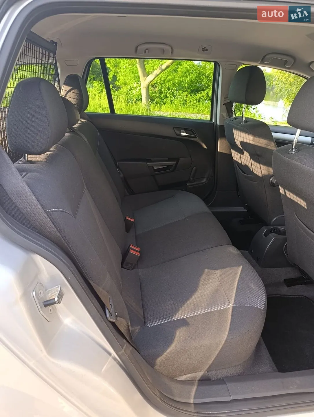 2010 Opel Astra - мініатюра 39