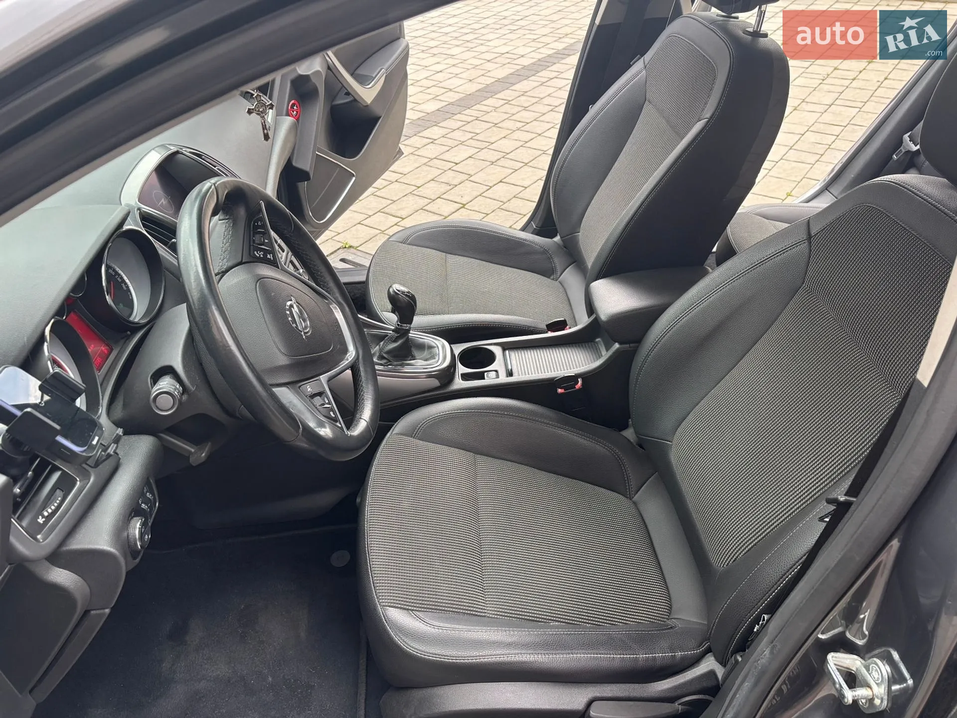 2010 Opel Astra - мініатюра 20