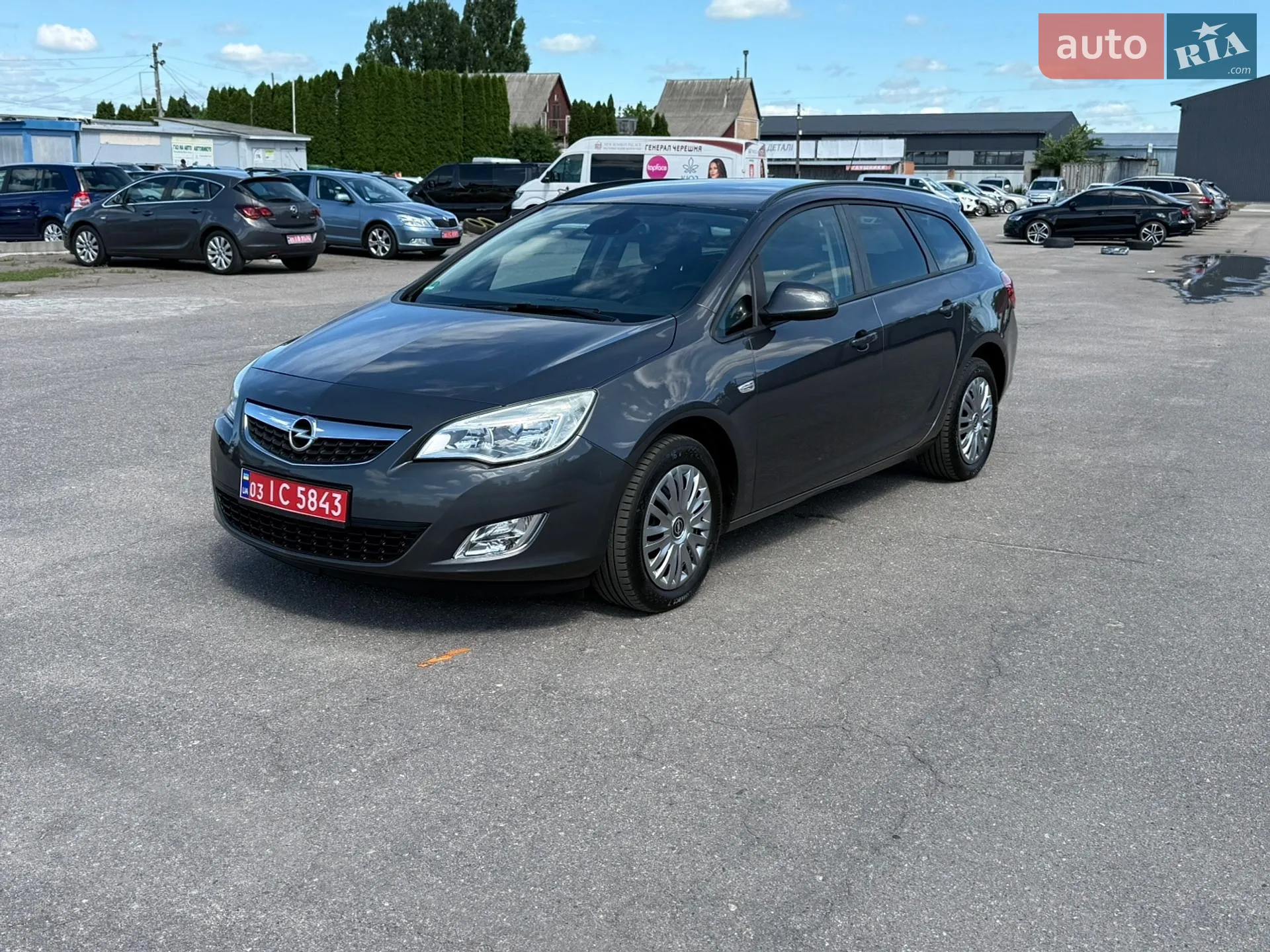 2011 Opel Astra - фото 1