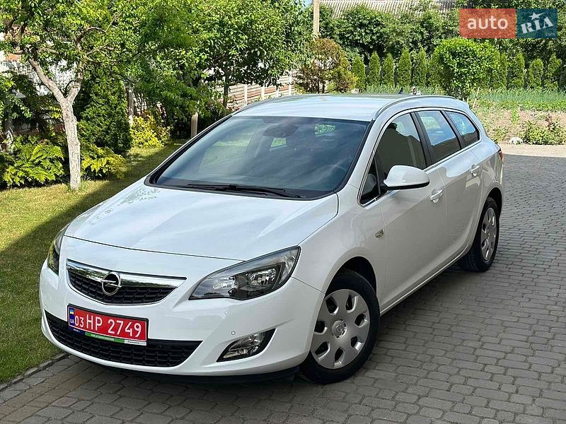 2011 Opel Astra, VIN W0LPF8EC0C8029436:plate — фото 1 (autoria)