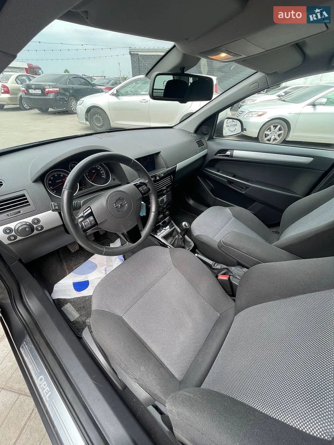 2010 Opel Astra - мініатюра 11