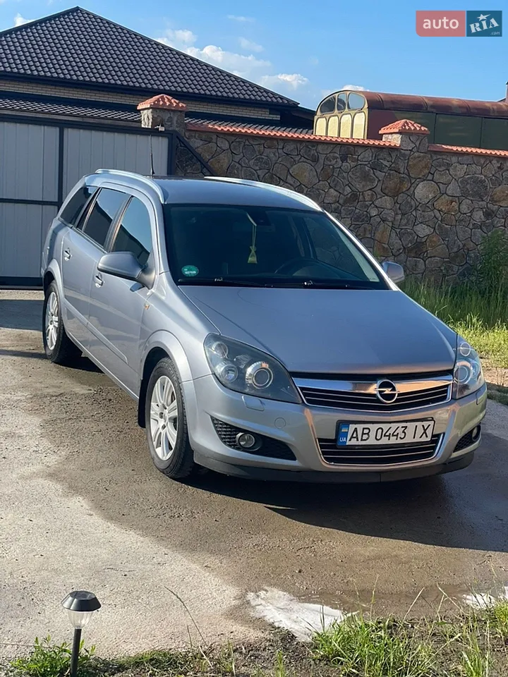 2010 Opel Astra - мініатюра 24