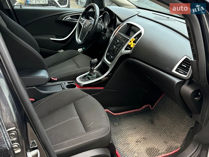 Универсал Opel Astra 2012 в Львове фото 10 Универсал Opel Astra 2012 в Львове