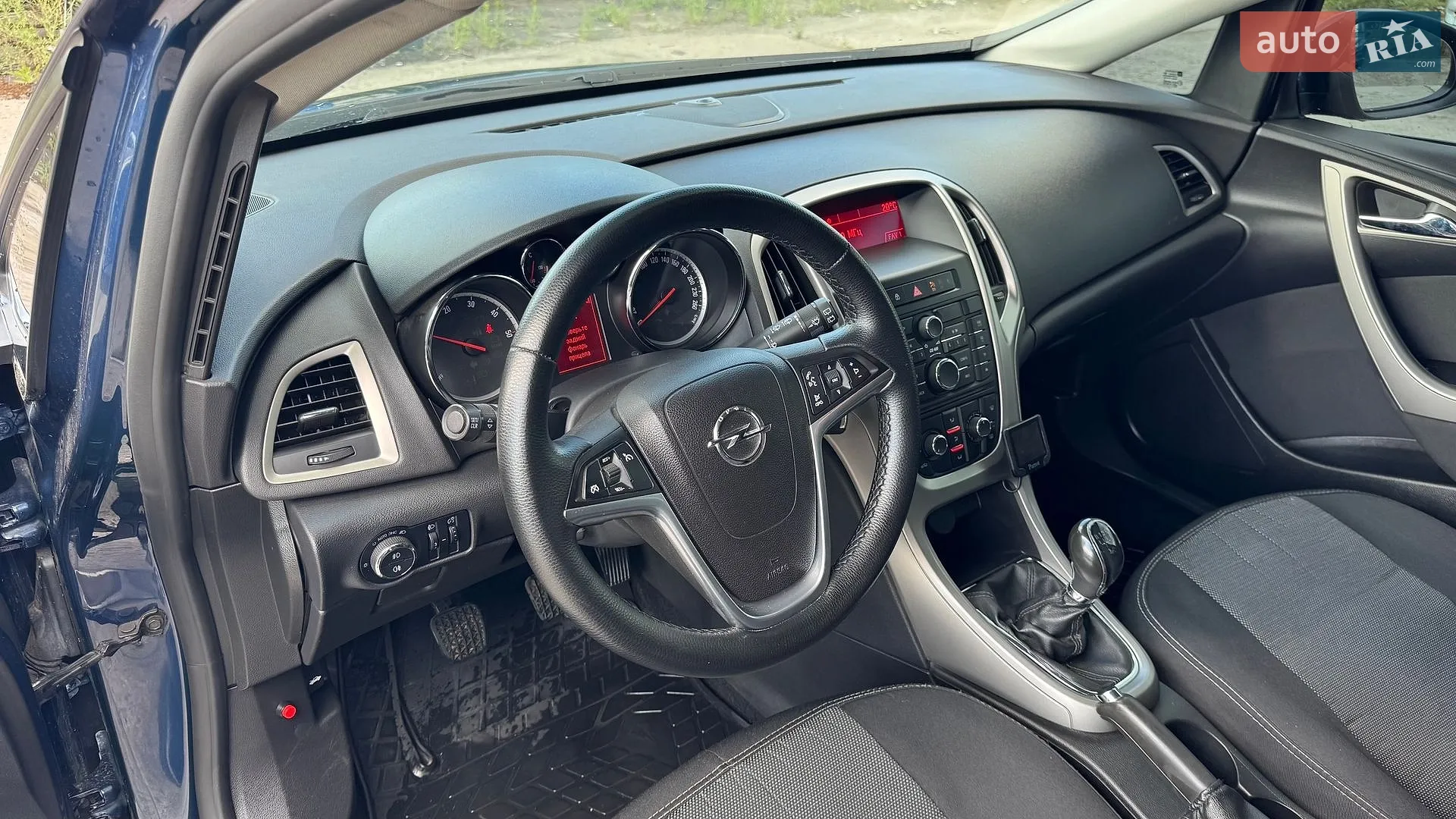 2011 Opel Astra - мініатюра 9