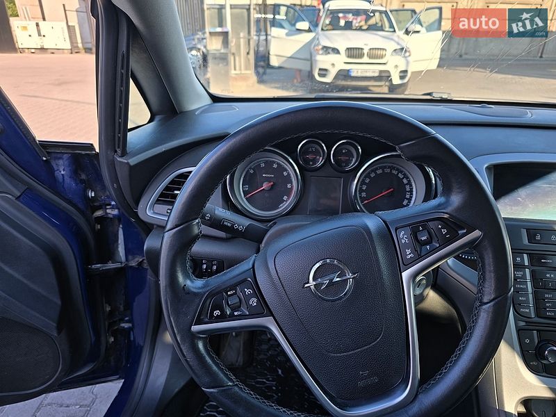 Универсал Opel Astra 2012 в Софиевской Борщаговке фото 2 Универсал Opel Astra 2012 в Софиевской Борщаговке