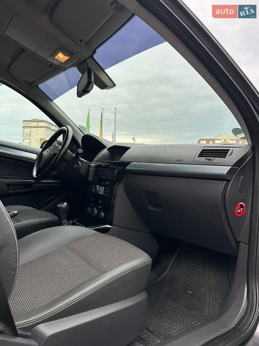 2010 Opel Astra - мініатюра 19