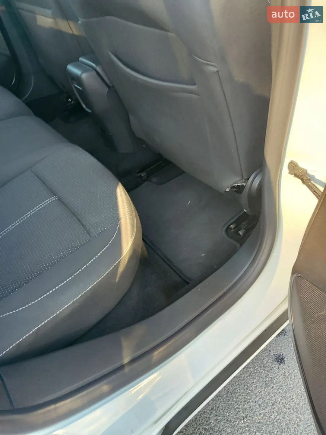 2011 Opel Astra - мініатюра 16