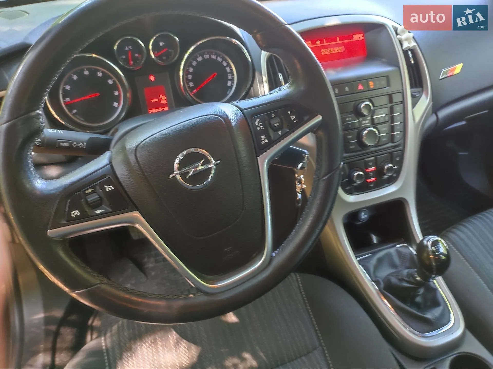 2011 Opel Astra - мініатюра 19