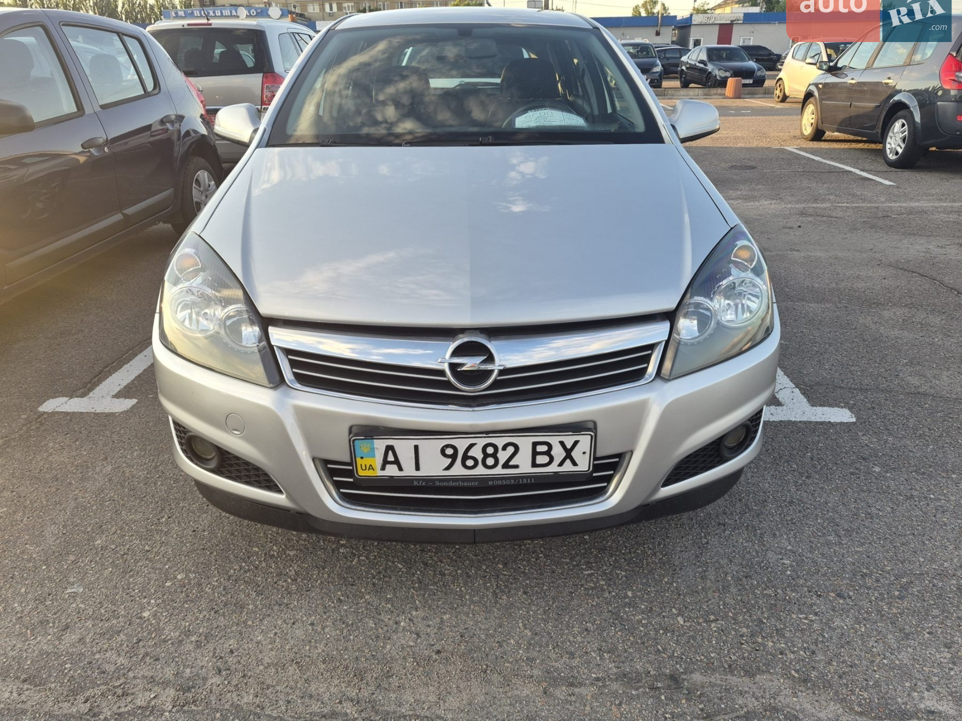 2011 Opel Astra - фото 1