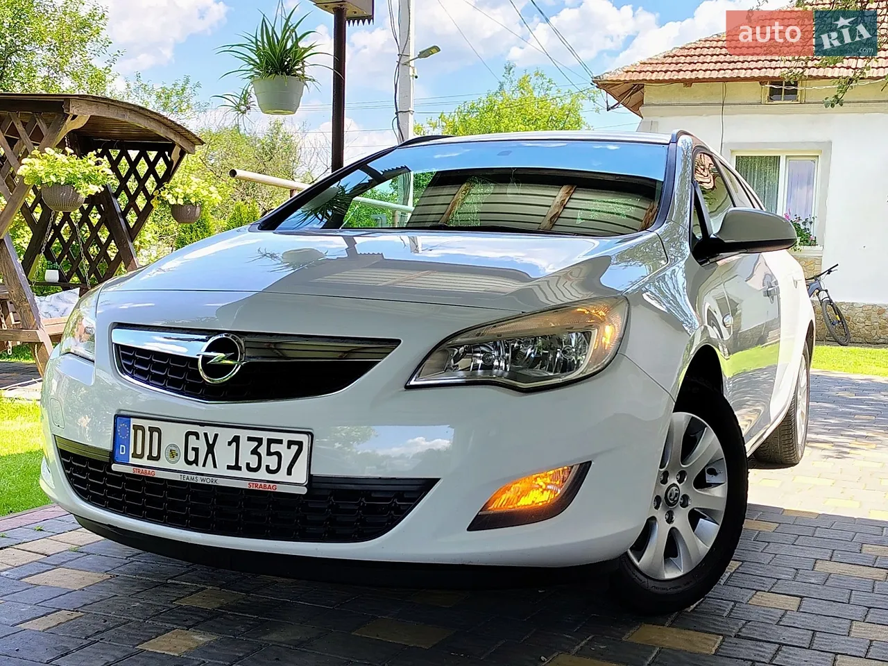 2010 Opel Astra - мініатюра 12