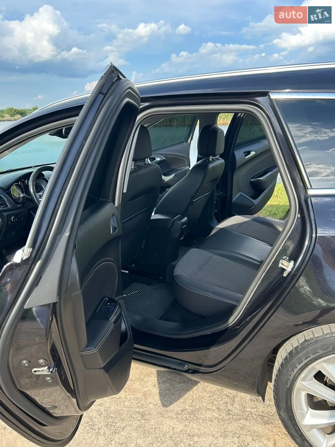 2010 Opel Astra - мініатюра 17