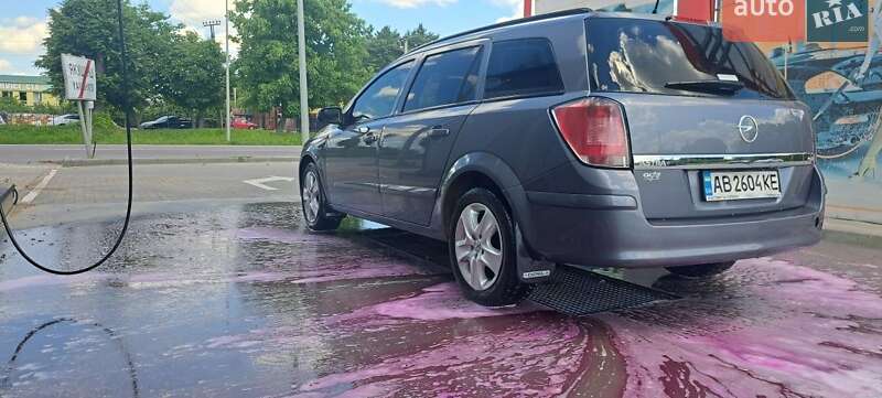 Универсал Opel Astra 2006 в Виннице