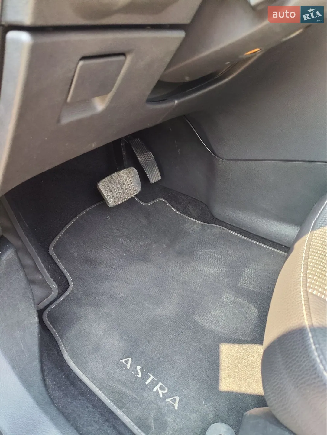 2011 Opel Astra - мініатюра 32