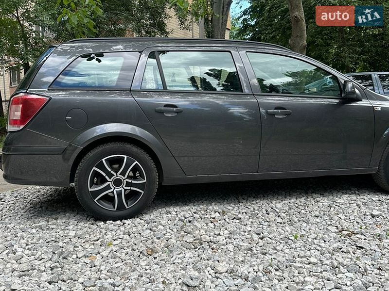 Универсал Opel Astra 2009 в Кривом Роге