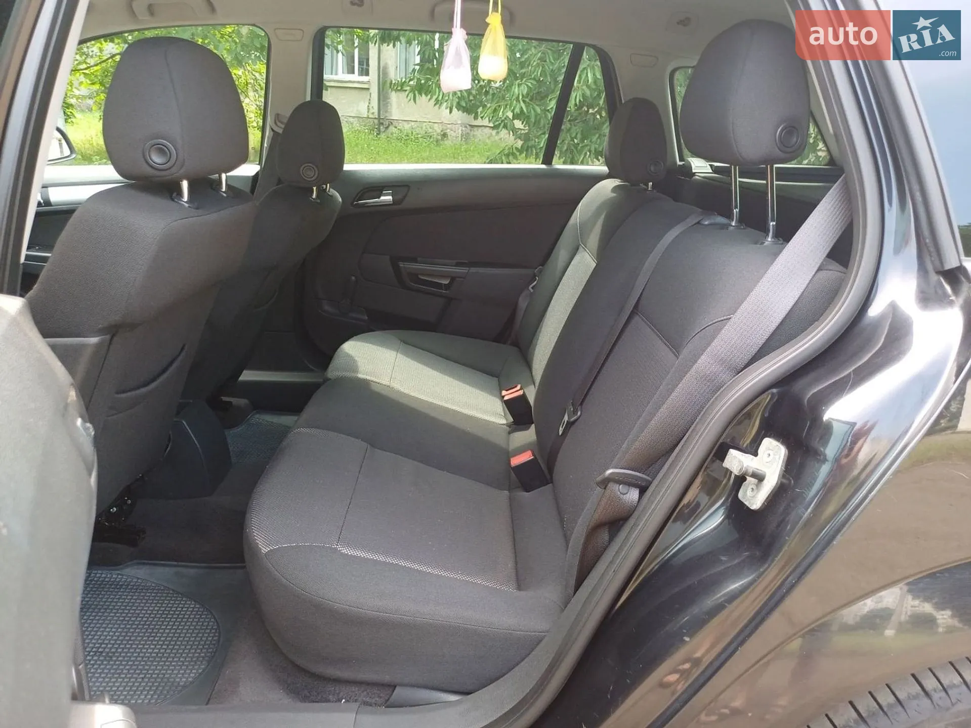 2010 Opel Astra - мініатюра 11