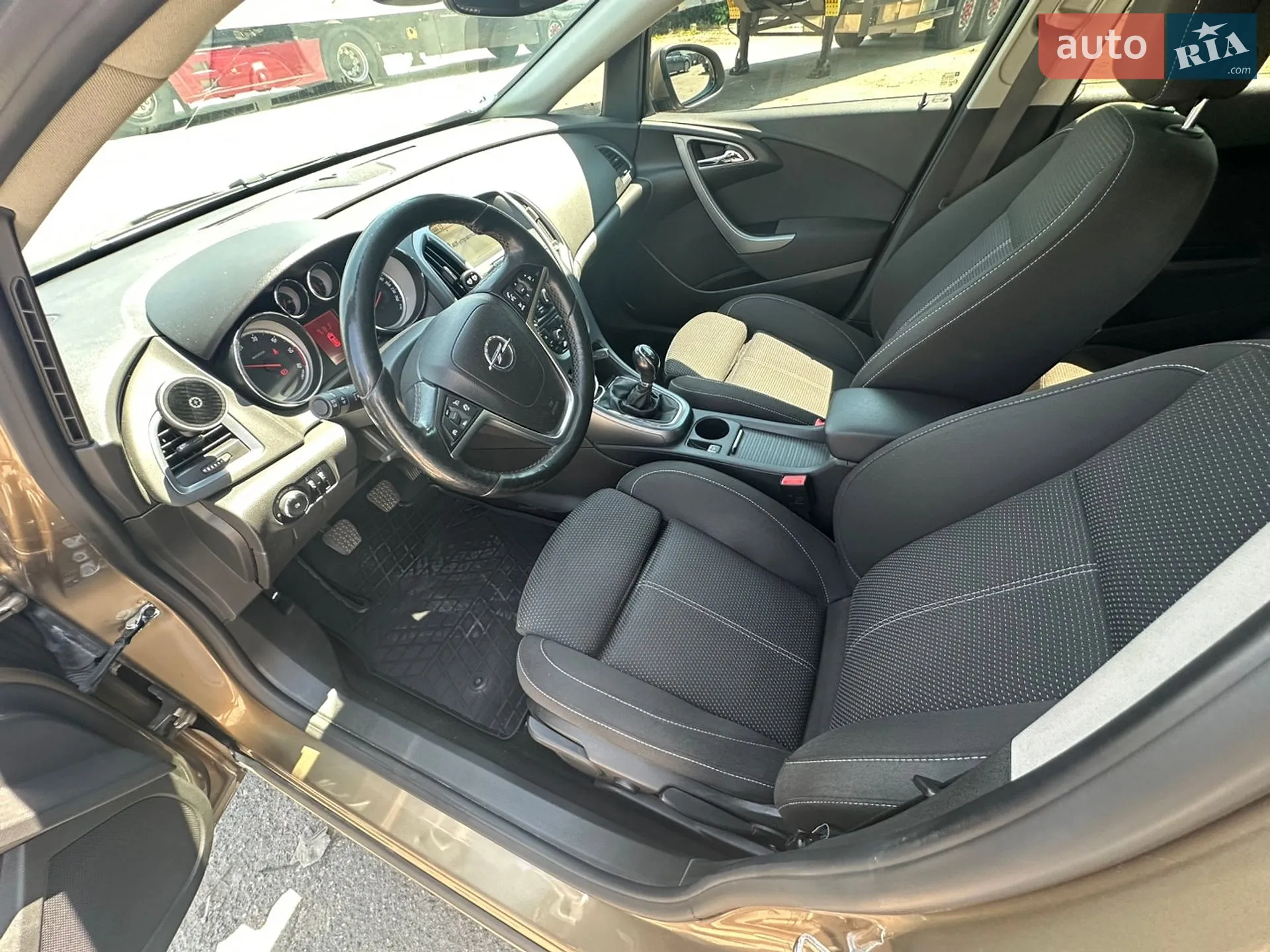 2012 Opel Astra - мініатюра 18