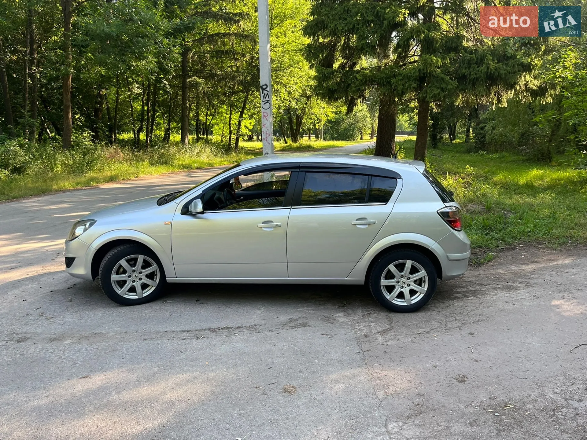 2011 Opel Astra - мініатюра 16
