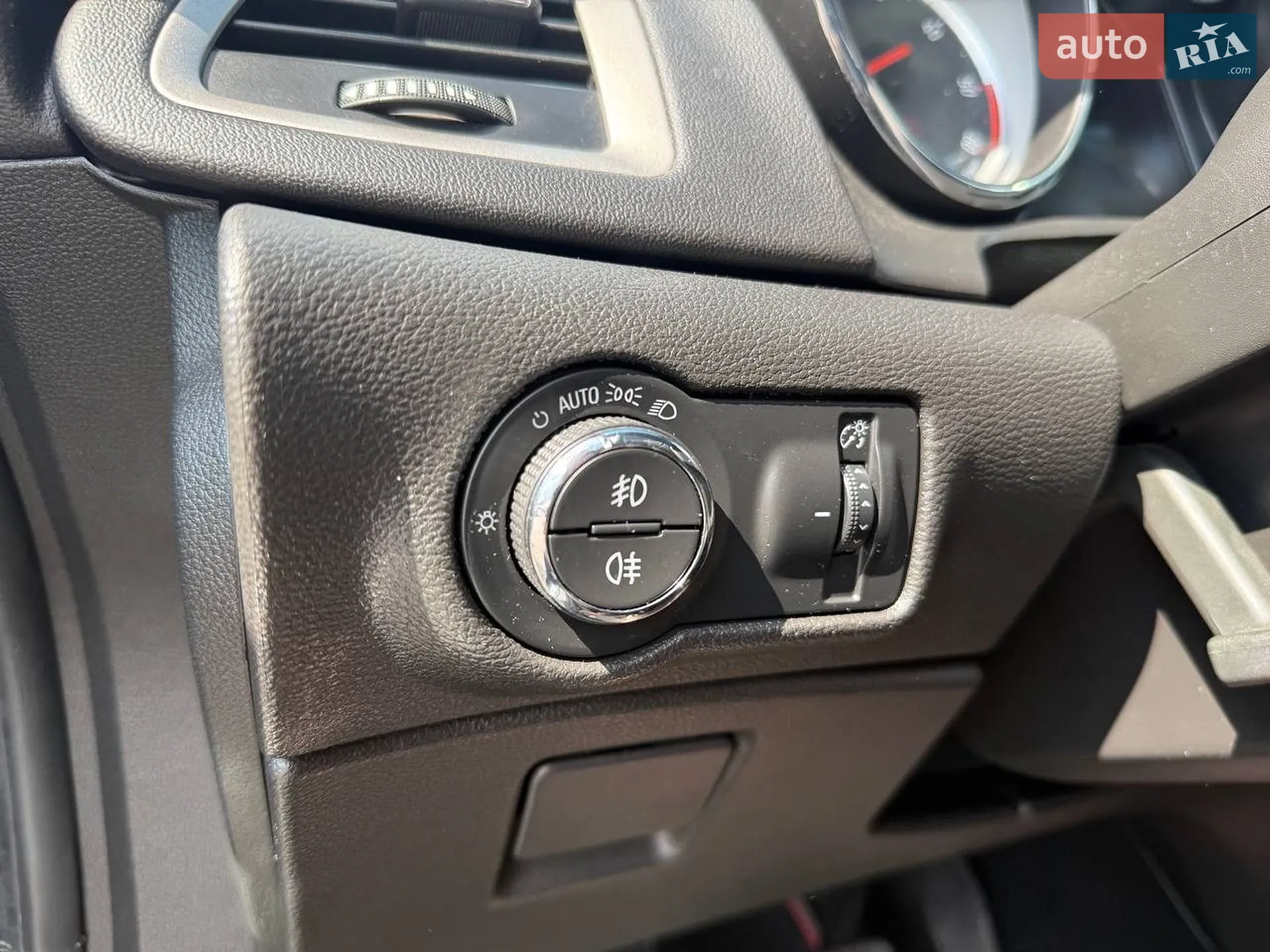 2013 Opel Astra - мініатюра 19