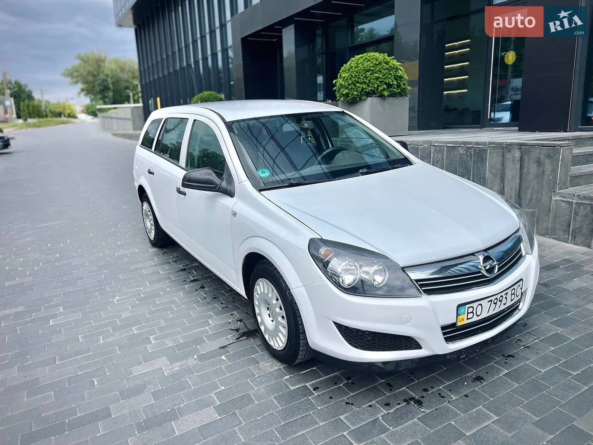 2010 Opel Astra - мініатюра 2