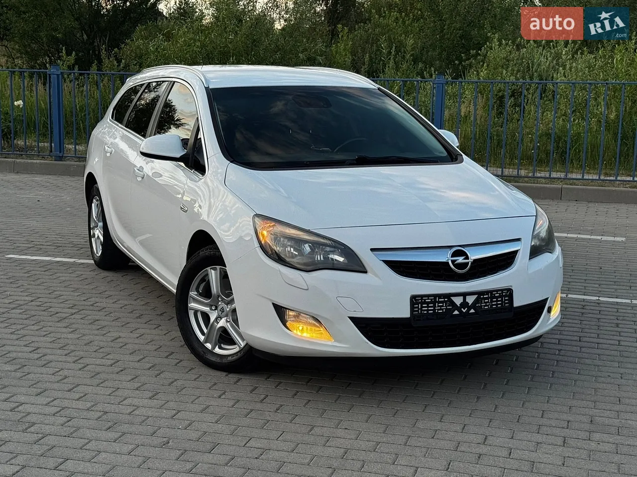2010 Opel Astra - мініатюра 22