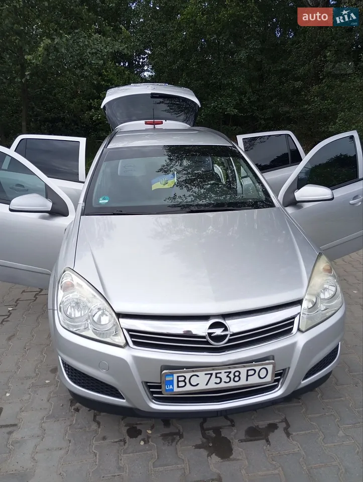 2010 Opel Astra - мініатюра 27