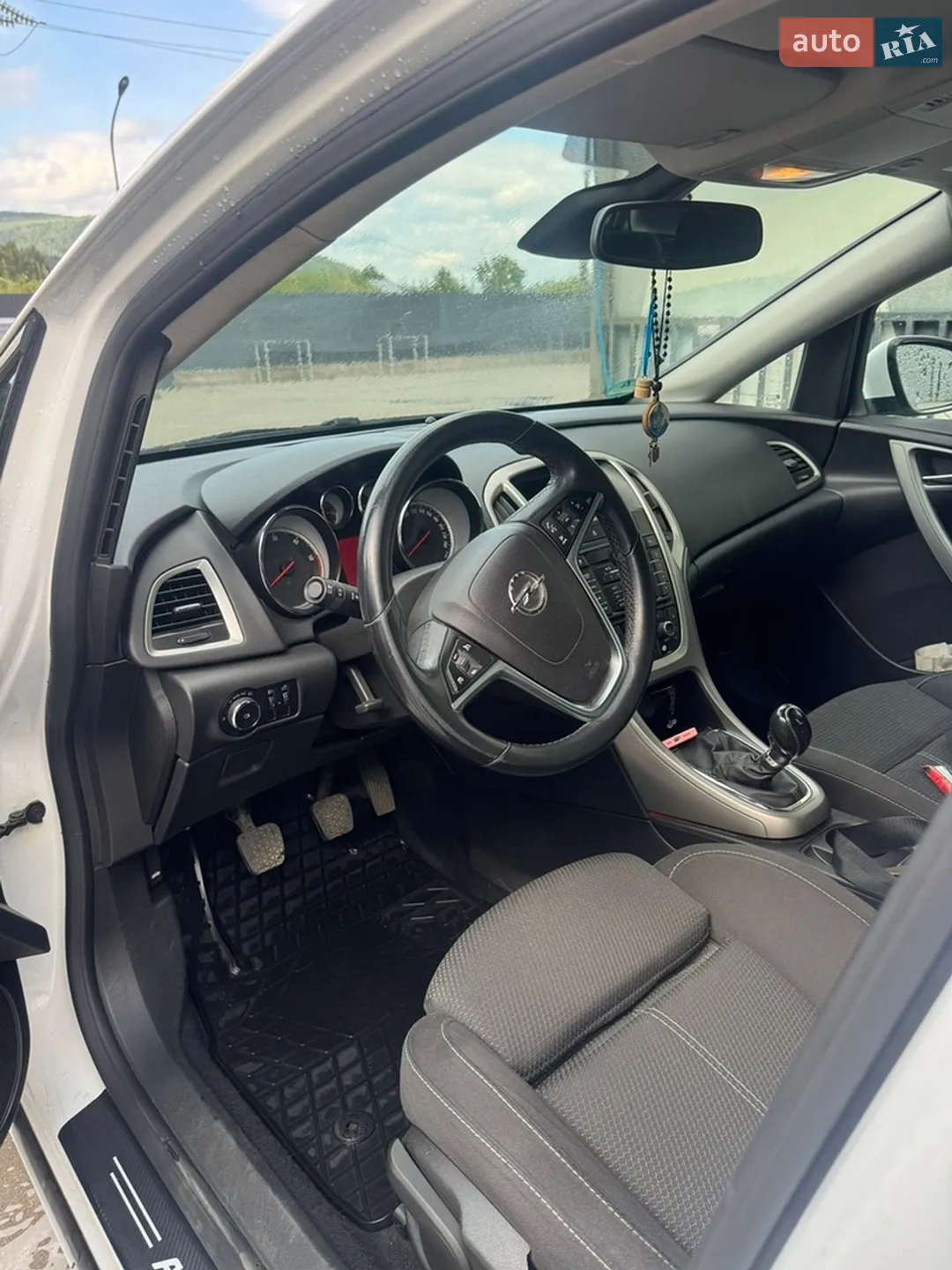 2011 Opel Astra - мініатюра 10