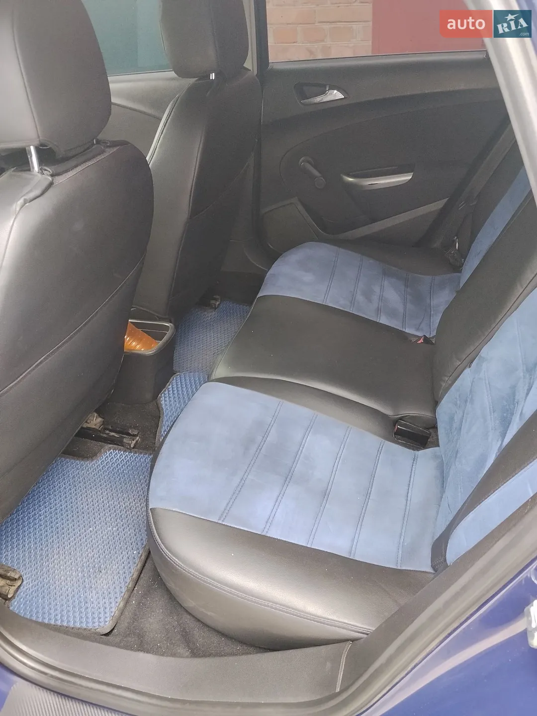 2011 Opel Astra - мініатюра 8