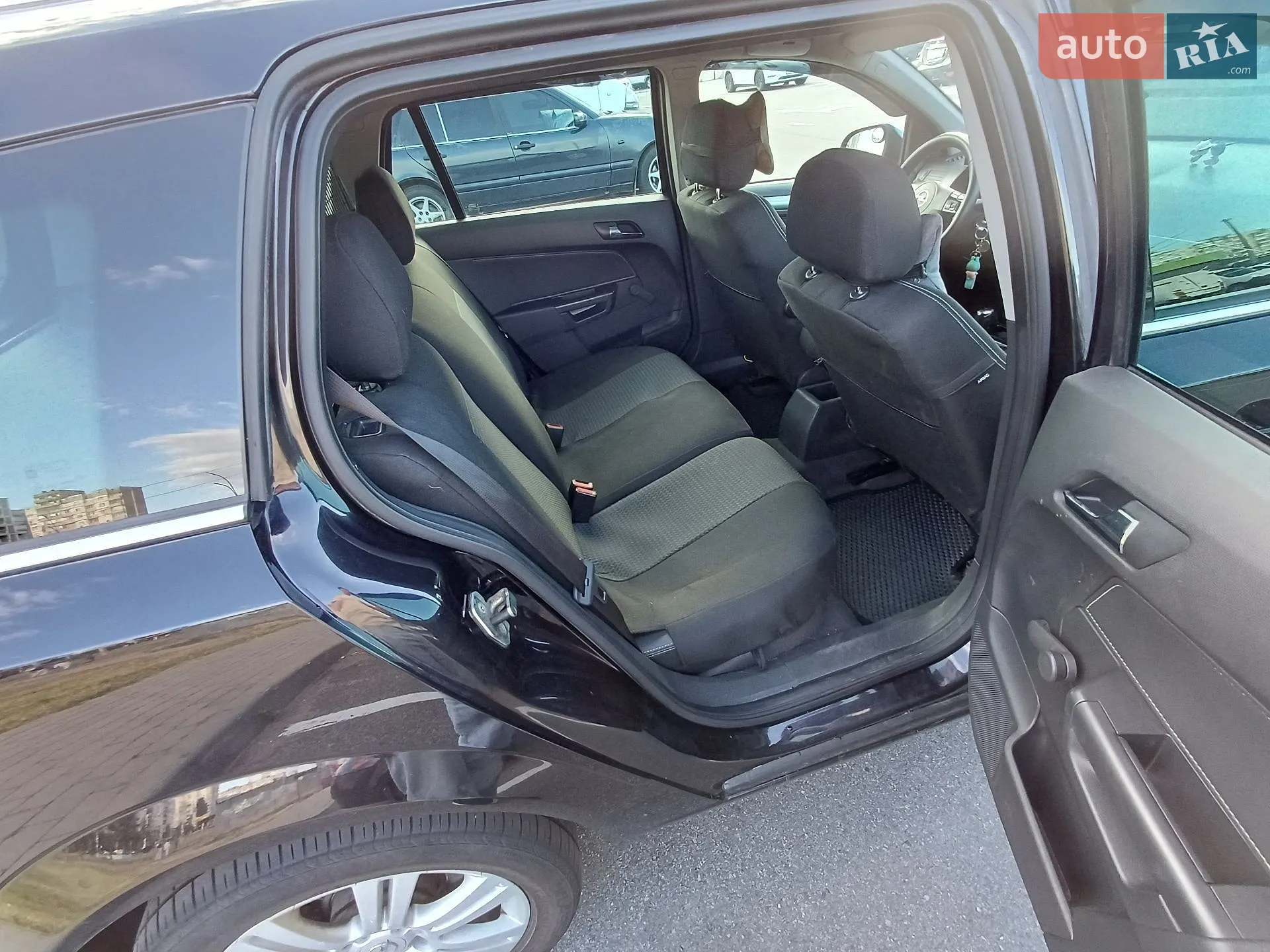 2010 Opel Astra - мініатюра 17