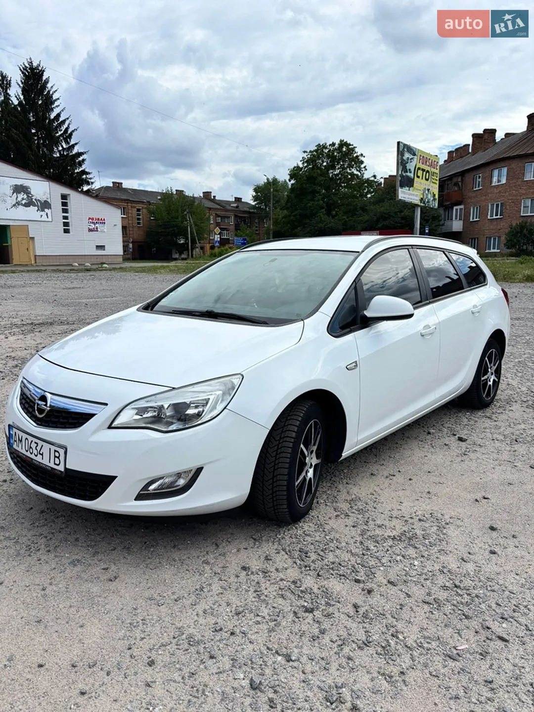 2011 Opel Astra - мініатюра 2