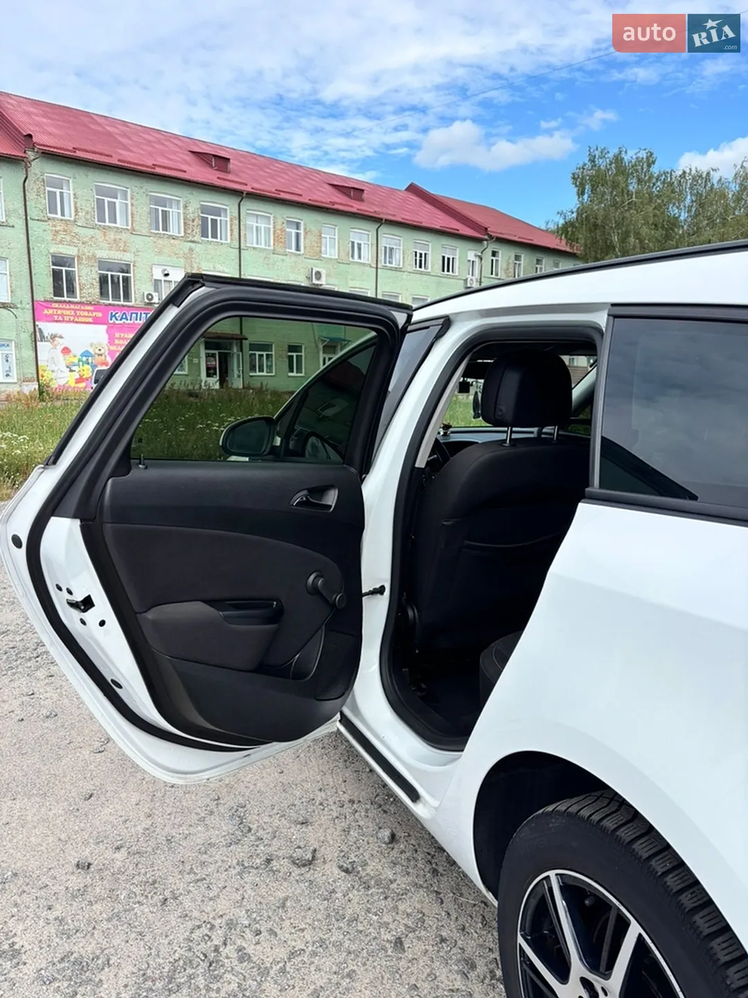 2011 Opel Astra - мініатюра 10