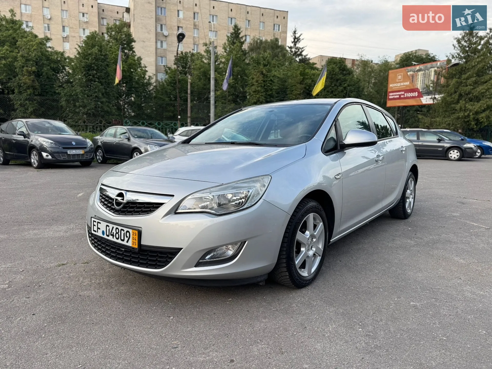 2012 Opel Astra - фото 1