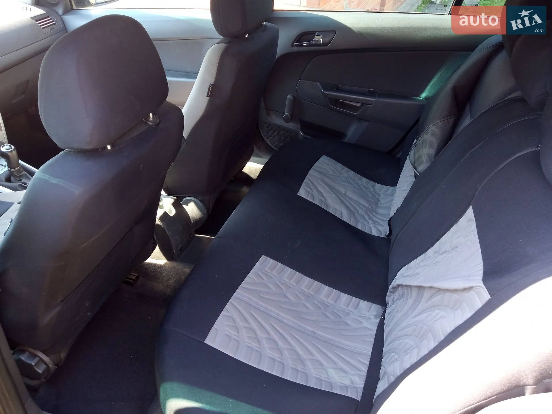 2010 Opel Astra - мініатюра 5
