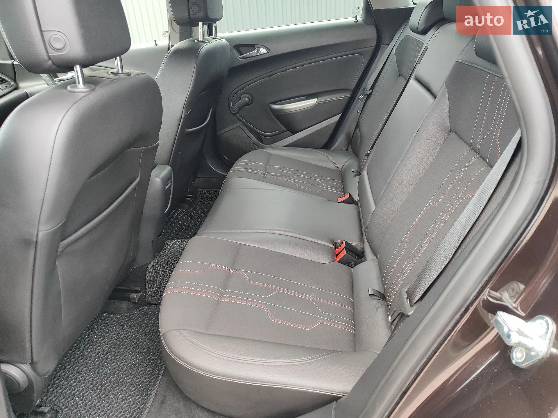 2012 Opel Astra - мініатюра 43