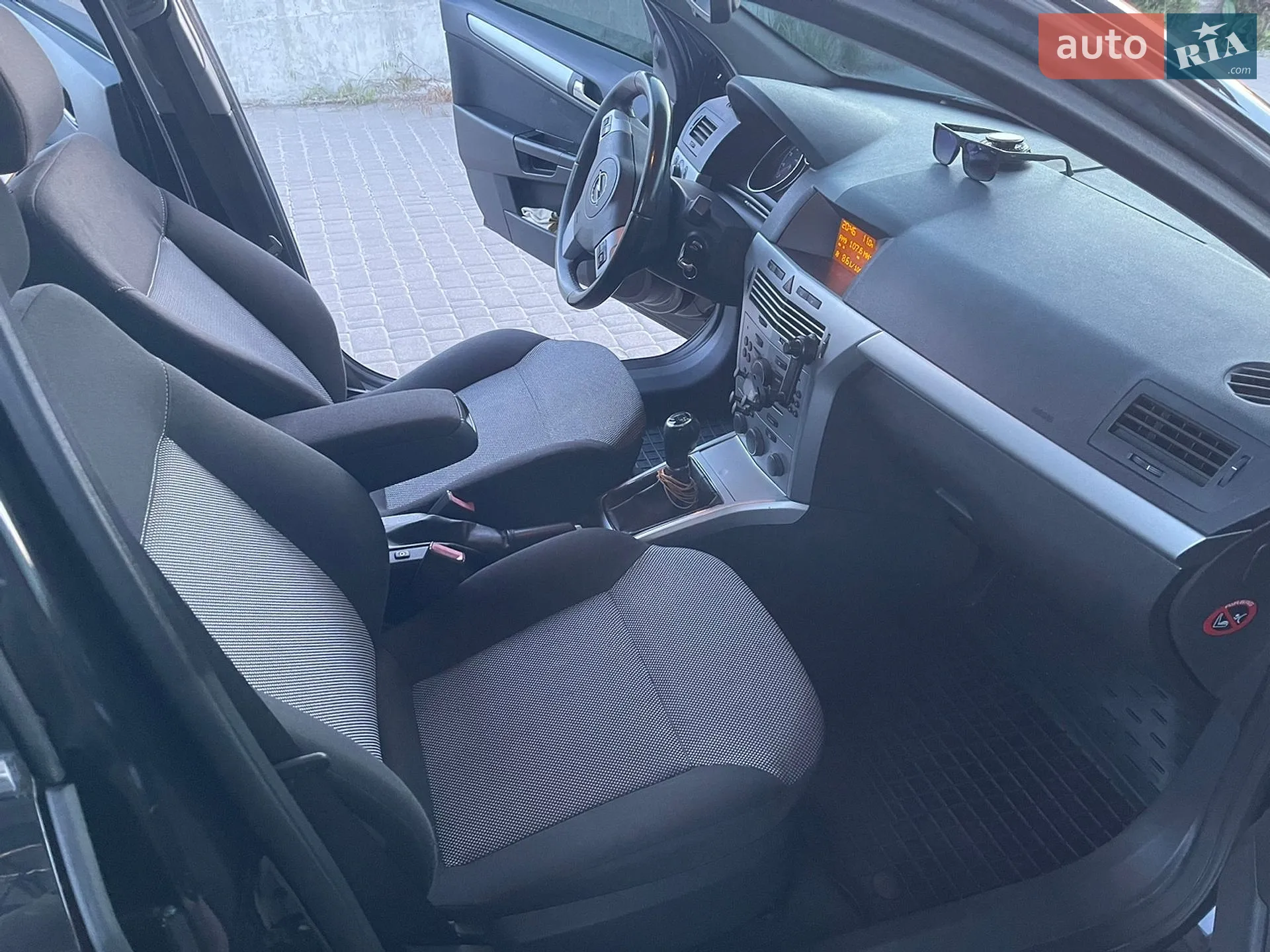 2010 Opel Astra - мініатюра 12