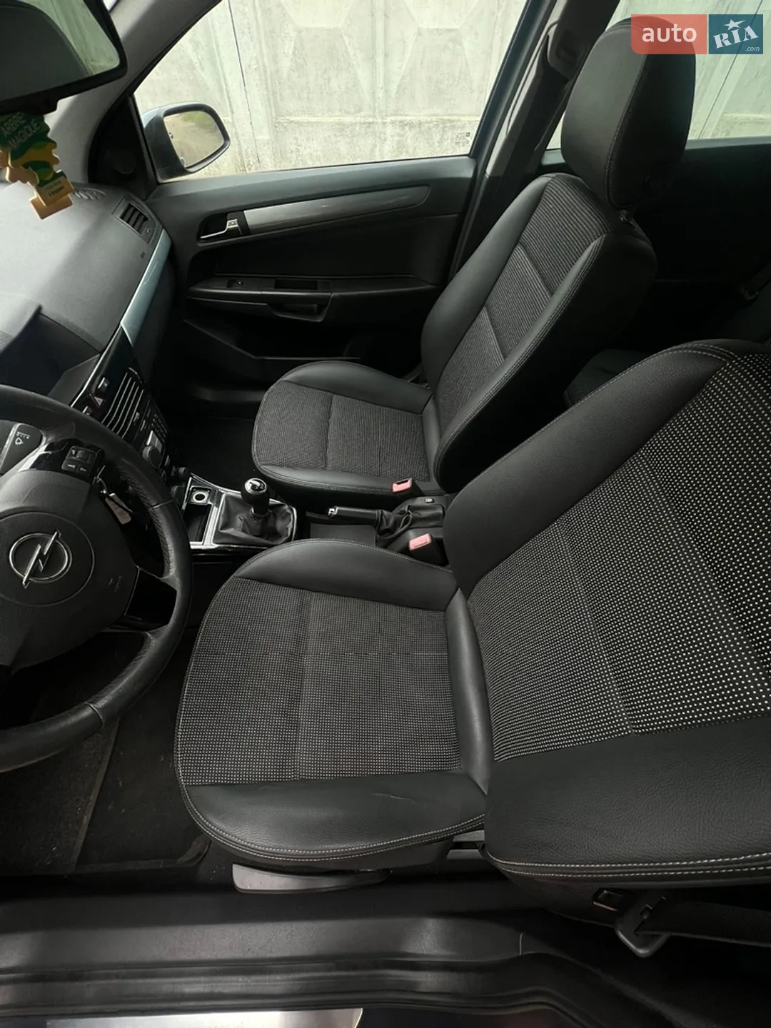 2010 Opel Astra - мініатюра 12