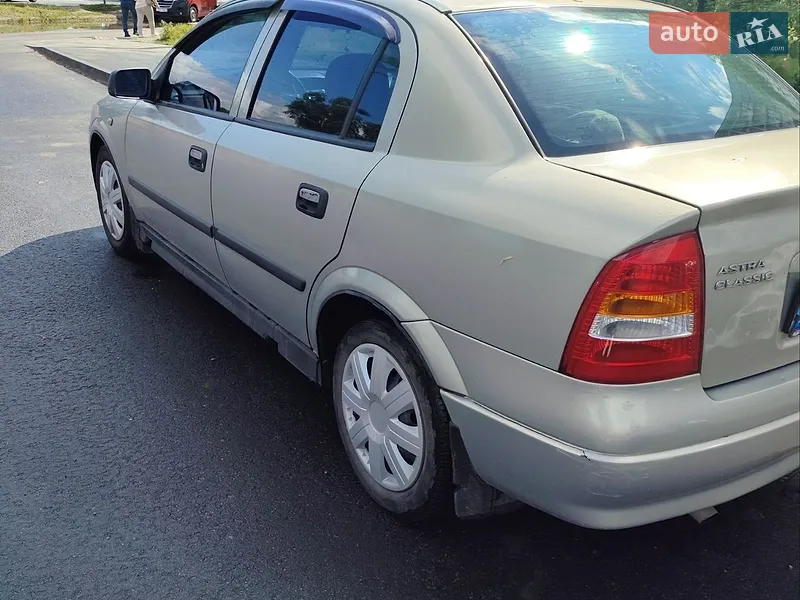 Opel Astra 2008