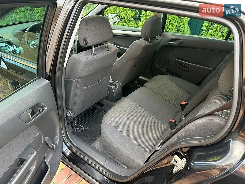 Универсал Opel Astra 2008 в Виннице