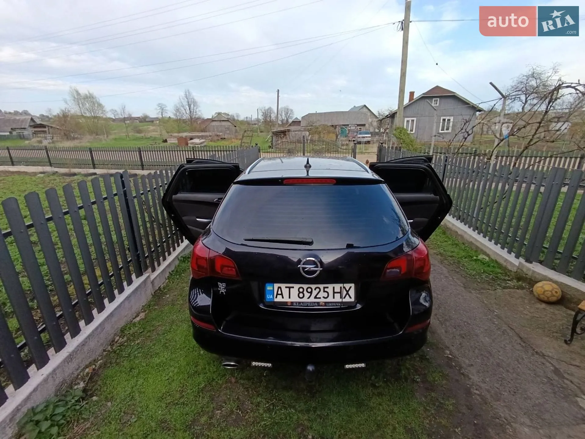 2010 Opel Astra - мініатюра 2
