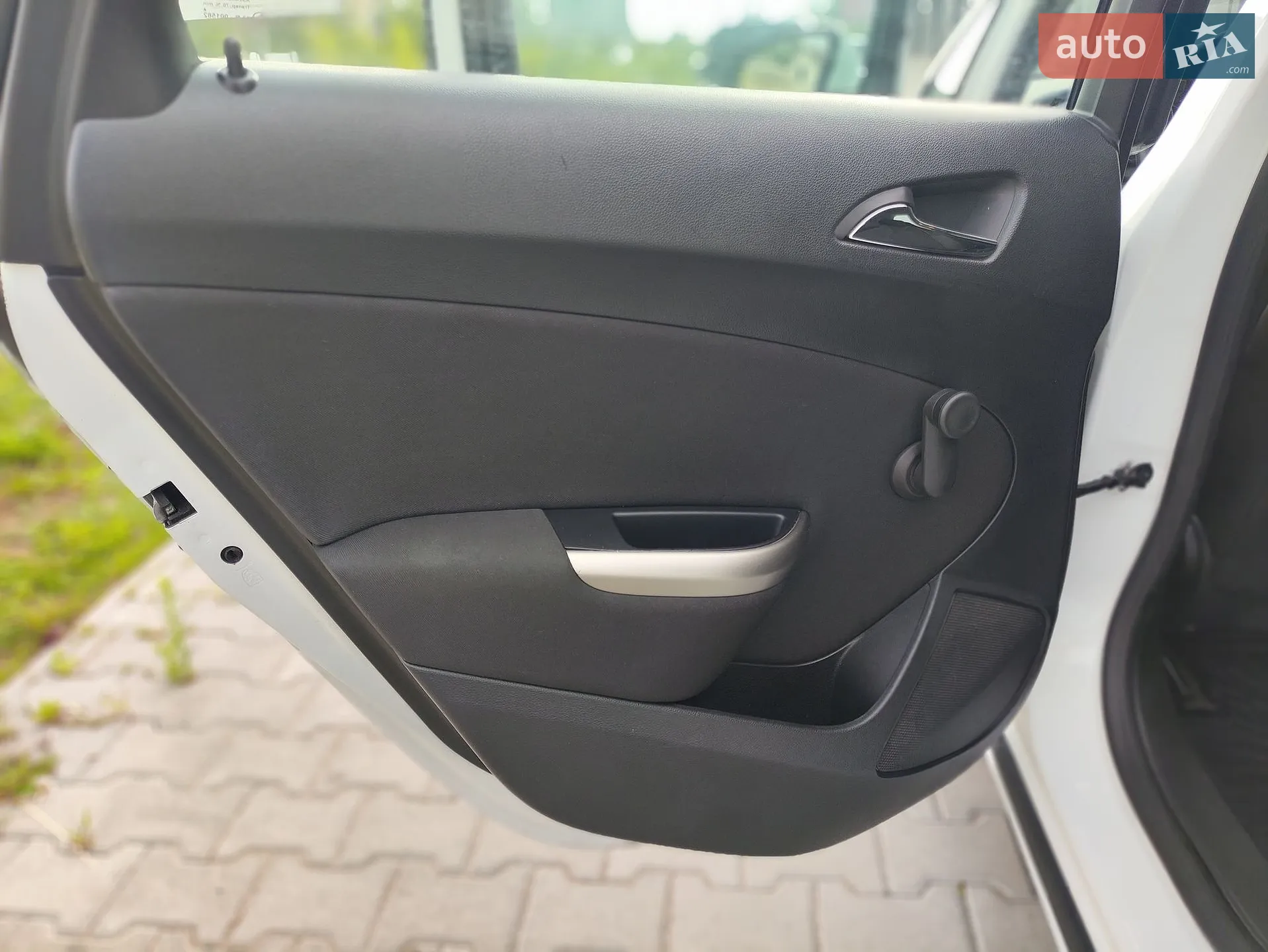 2011 Opel Astra - мініатюра 23